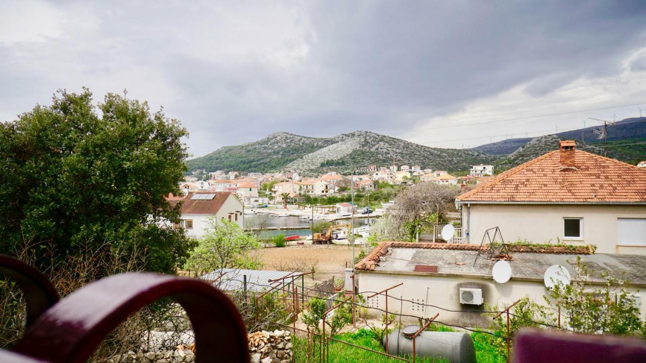 La vida loca Villa Seget Vranjica Exterior foto