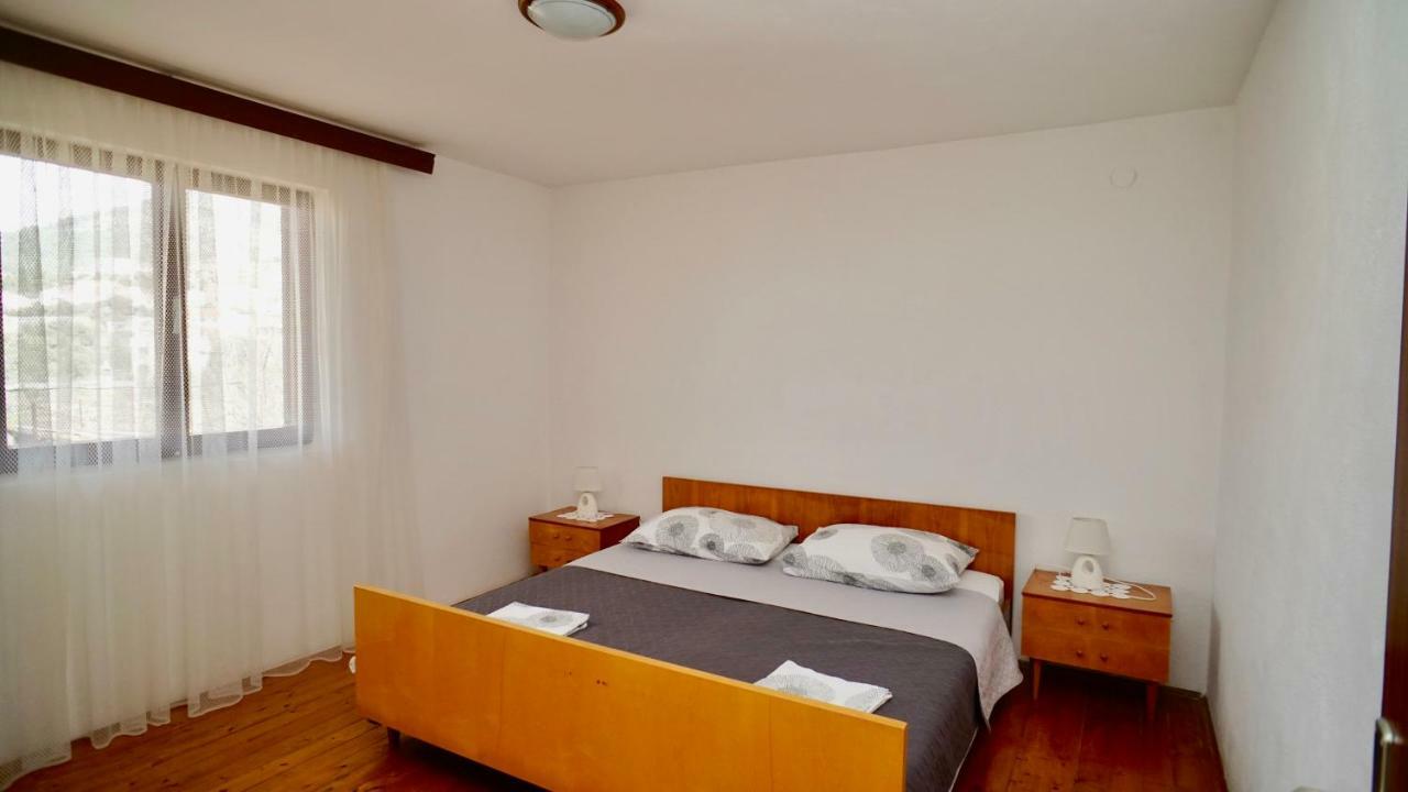La vida loca Villa Seget Vranjica Exterior foto